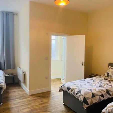 8 Fish Street, Budget City Centre Accomodation Leeds  Extérieur photo