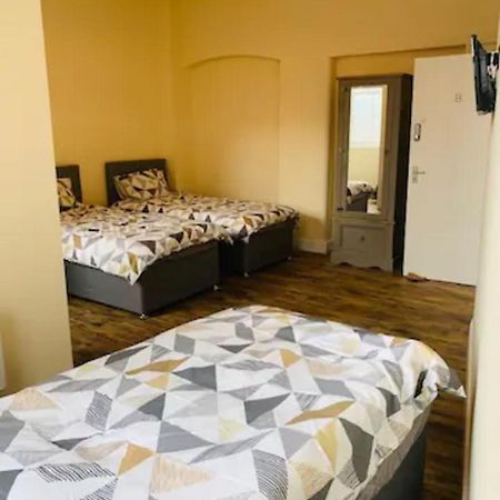 8 Fish Street, Budget City Centre Accomodation Leeds  Extérieur photo