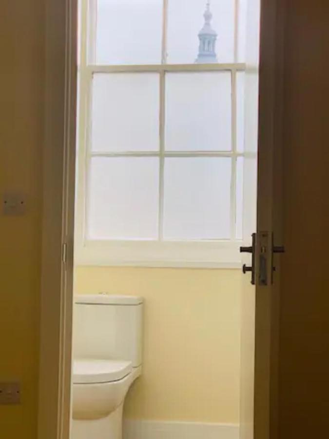 8 Fish Street, Budget City Centre Accomodation Leeds  Extérieur photo